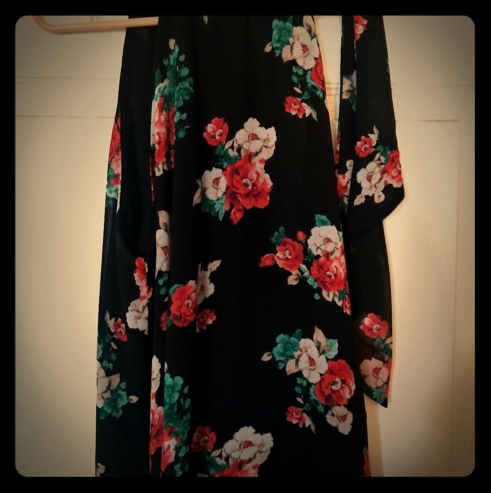 Mine cute floral top